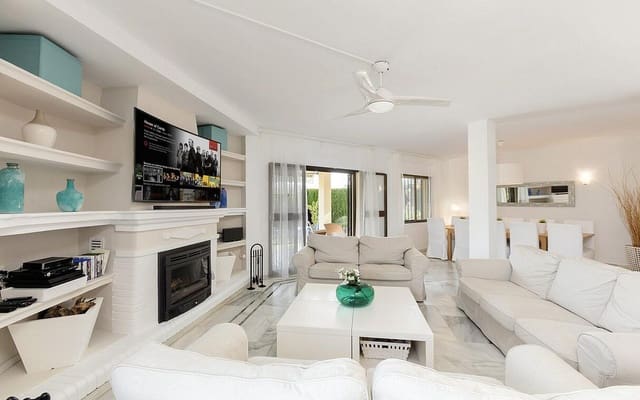 6 slaapkamer Villa te koop in Los Naranjos, Marbella met zwembad - € 2.525.000 (Ref: 9235840)