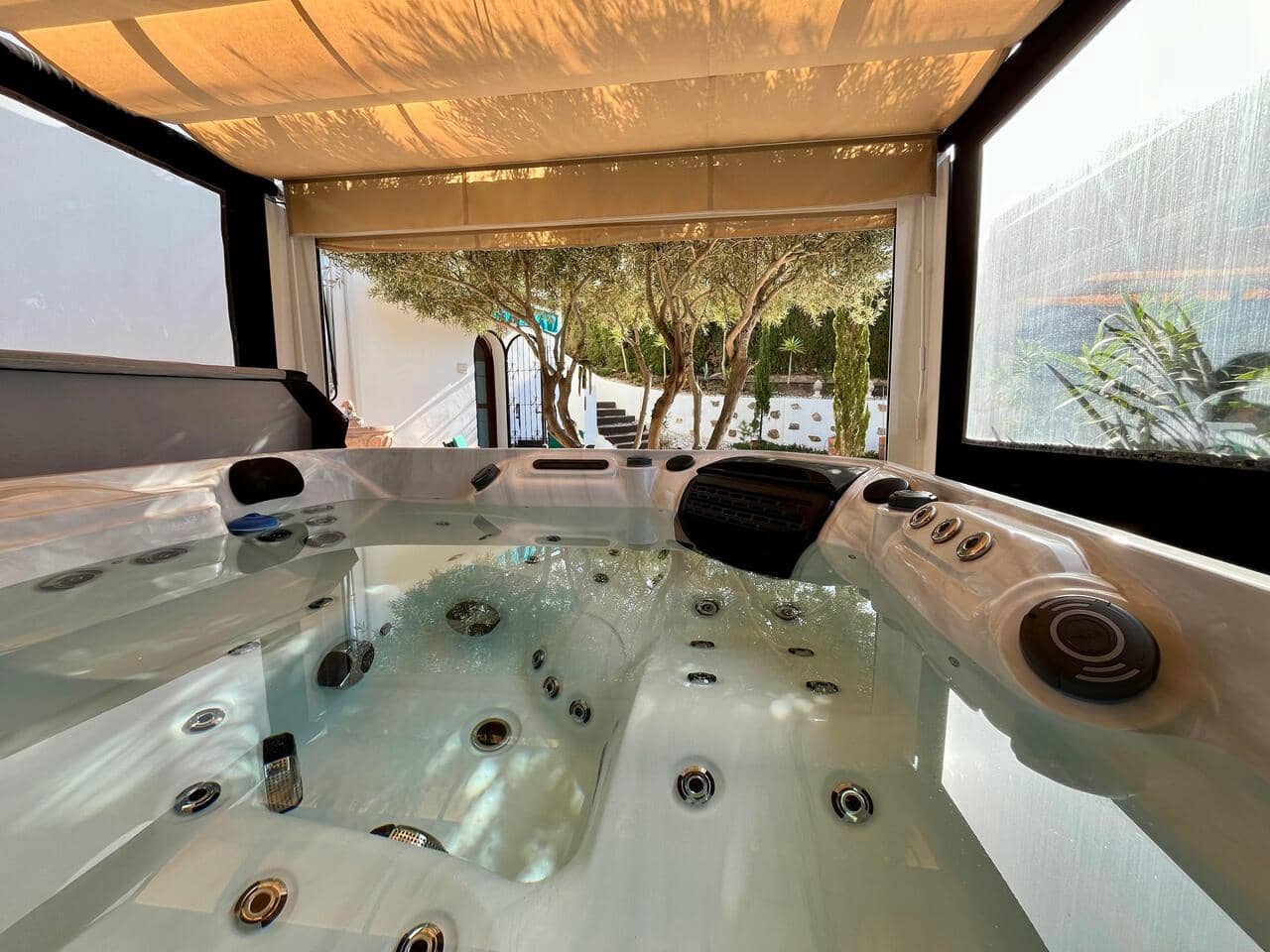 4 camera da letto Villa in vendita in Villamartin con piscina - 879.000 € (Rif: 9242897)