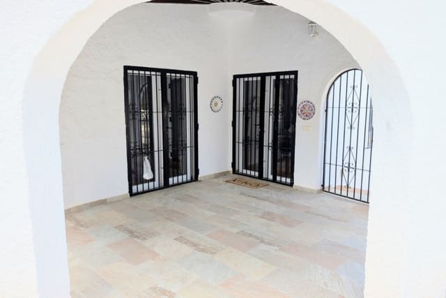 4 quarto Moradia para venda em Casco Urbano, Teulada-Moraira com piscina garagem - 595 000 € (Ref: 9252534)