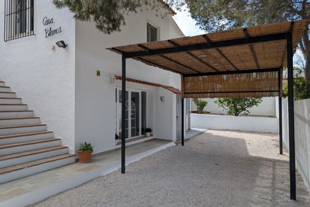 4 quarto Moradia para venda em Moraira com piscina garagem - 595 000 € (Ref: 9252534)