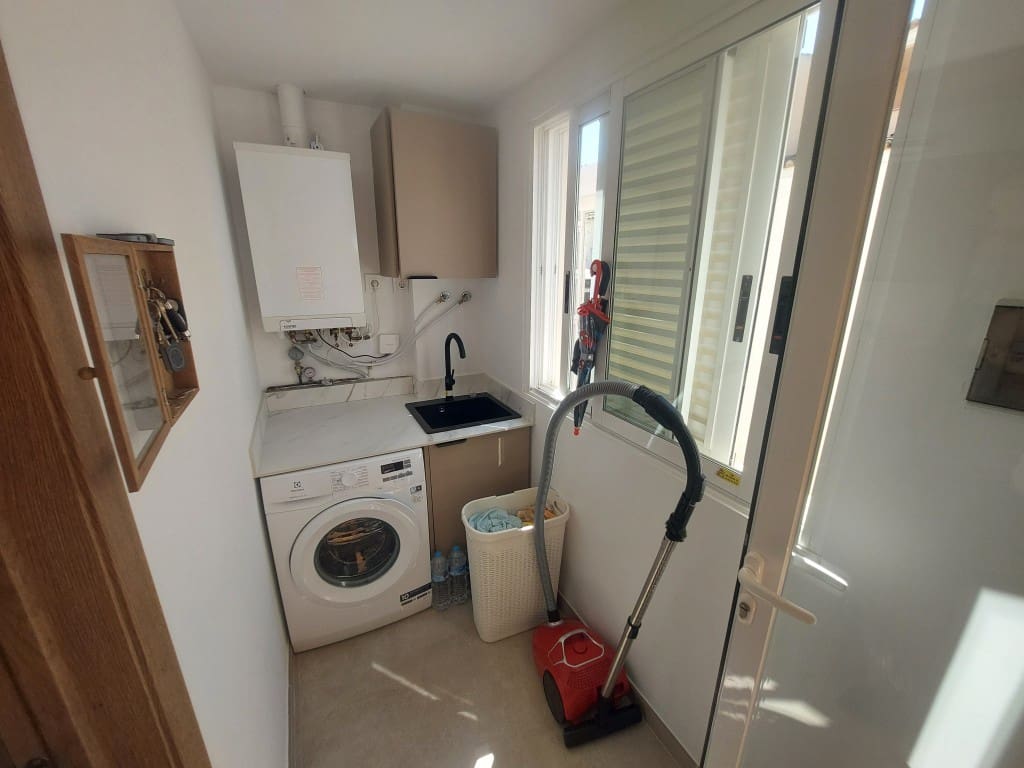 3 sypialnia Willa na sprzedaż w Benidorm z basenem garażem - 525 000 € (Ref: 9256306)