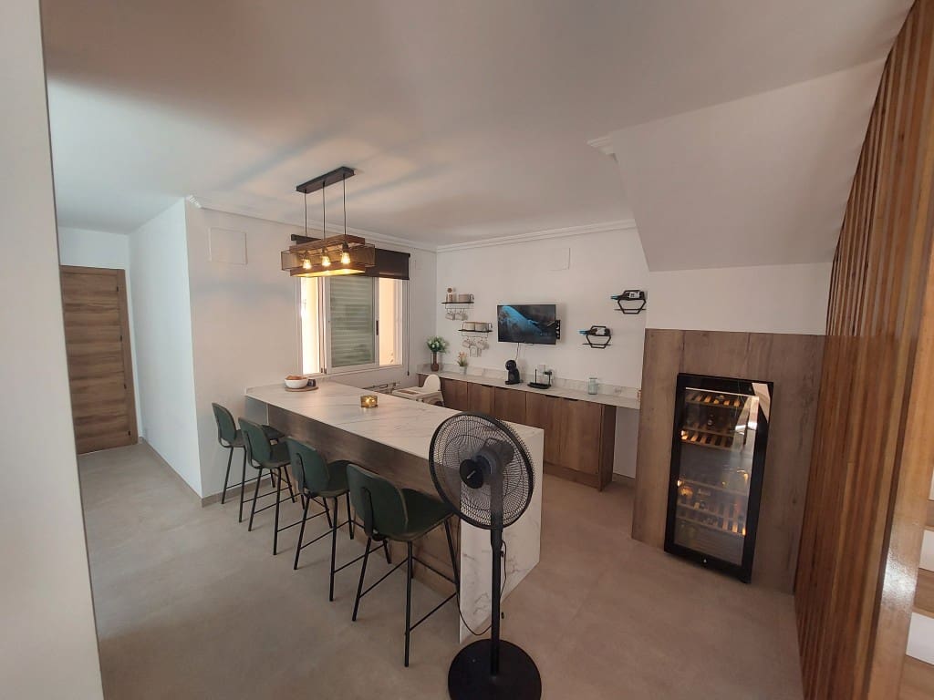 3 sypialnia Willa na sprzedaż w Benidorm z basenem garażem - 525 000 € (Ref: 9256306)