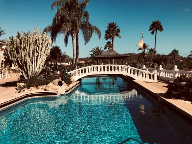 16 sypialnia Willa na sprzedaż w Canuta, Calpe / Calp z basenem garażem - 1 995 000 € (Ref: 9265069)