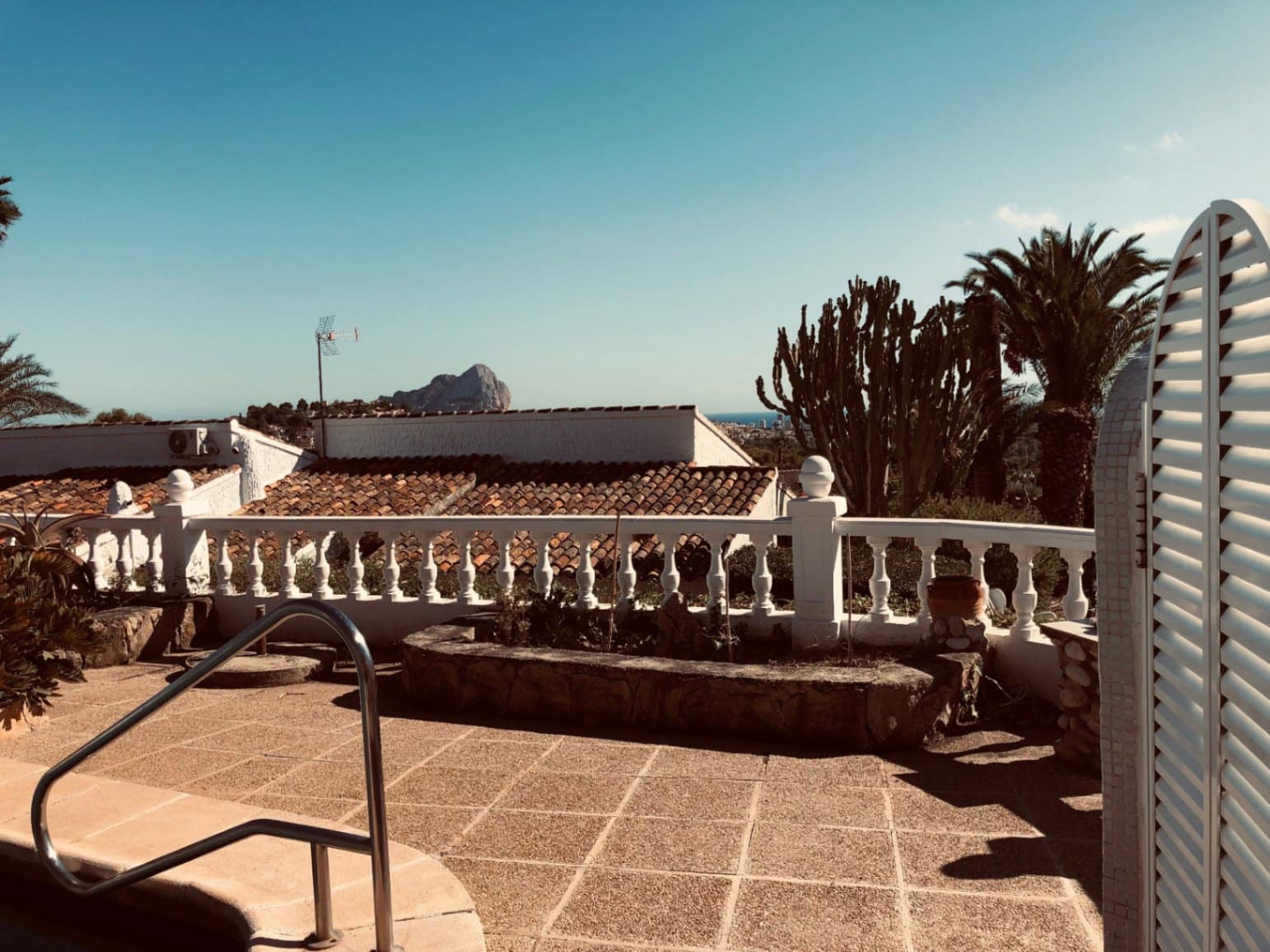 16 sypialnia Willa na sprzedaż w Calpe / Calp z basenem garażem - 1 995 000 € (Ref: 9265069)