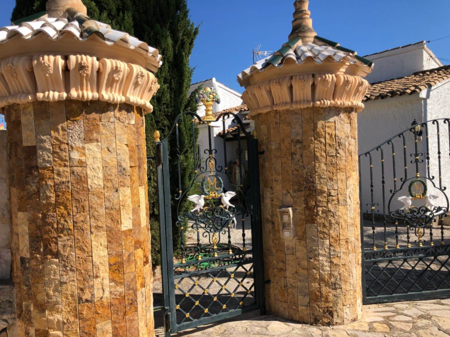 16 sypialnia Willa na sprzedaż w Calpe / Calp z basenem garażem - 1 995 000 € (Ref: 9265069)