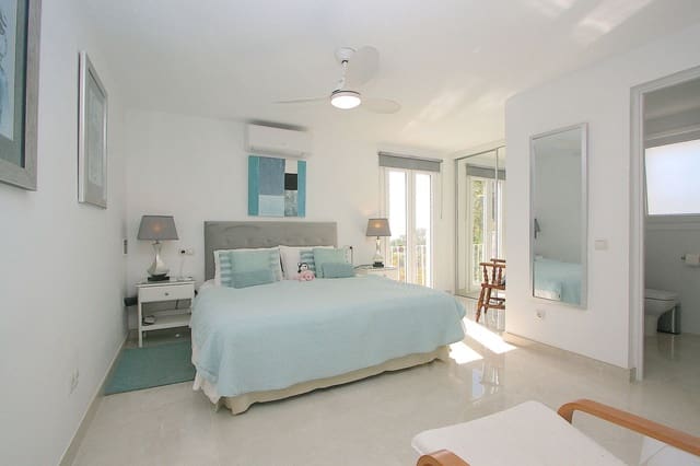 3 soverom Villa til salgs i Mijas pueblo, Mijas med svømmebasseng - € 795 000 (Ref: 9271831)