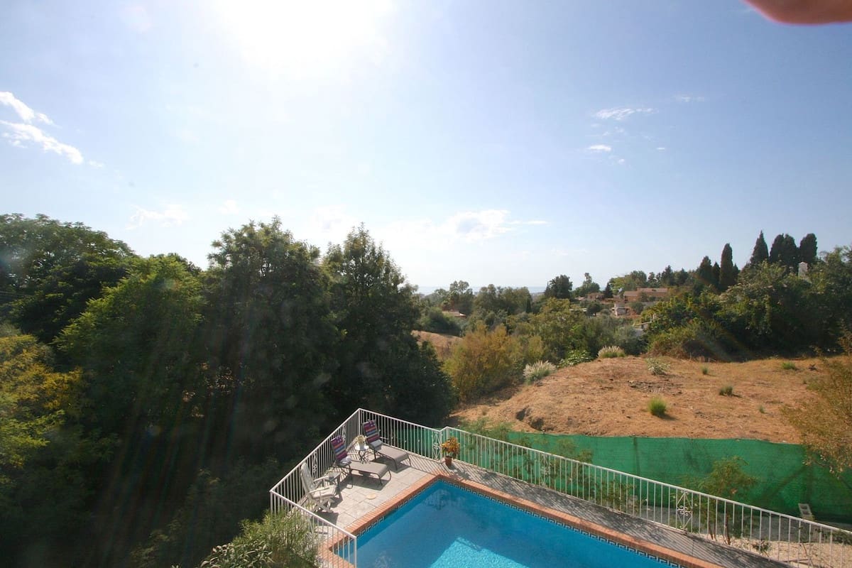 3 bedroom Villa for sale in Mijas with pool - € 795,000 (Ref: 9271831)