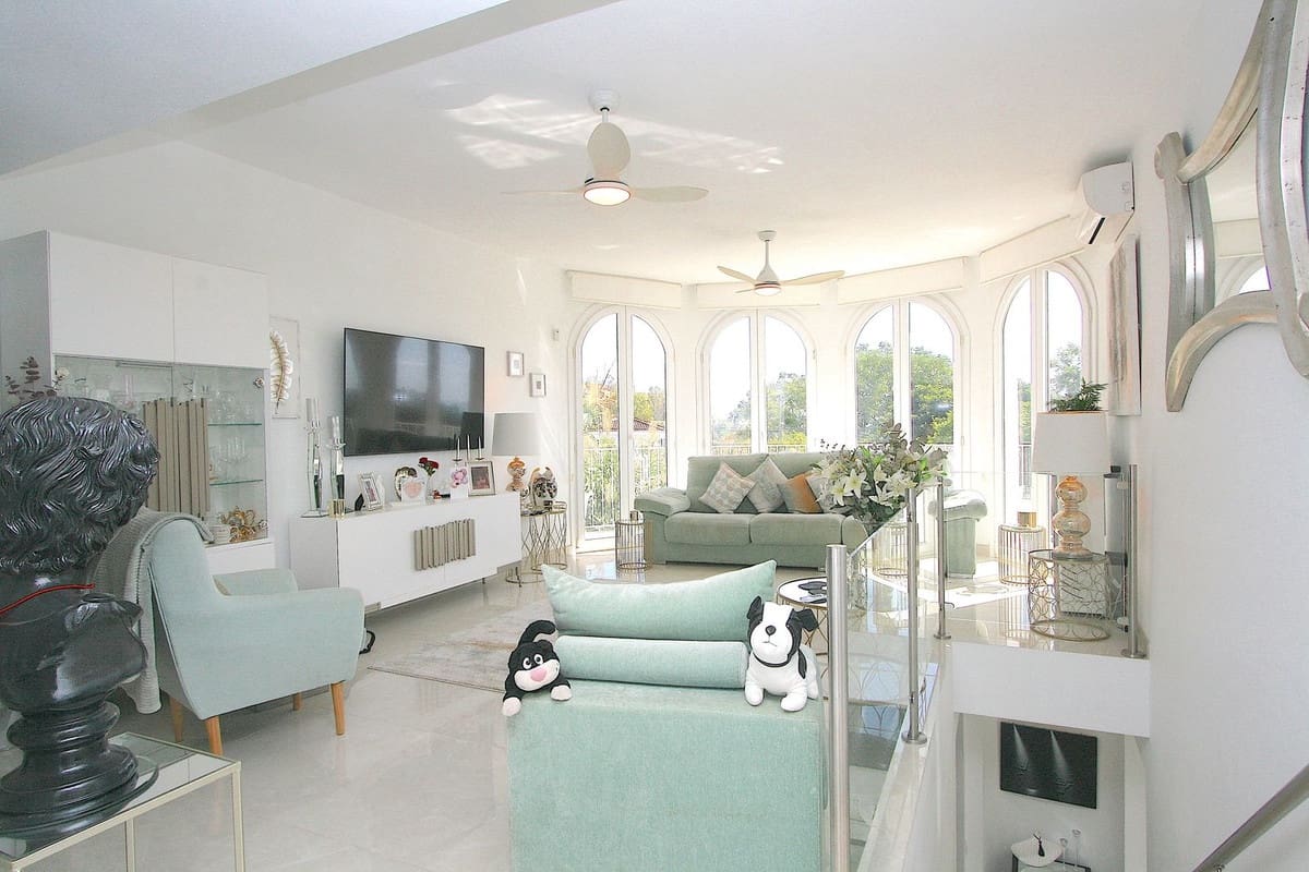 3 bedroom Villa for sale in Mijas with pool - € 795,000 (Ref: 9271831)