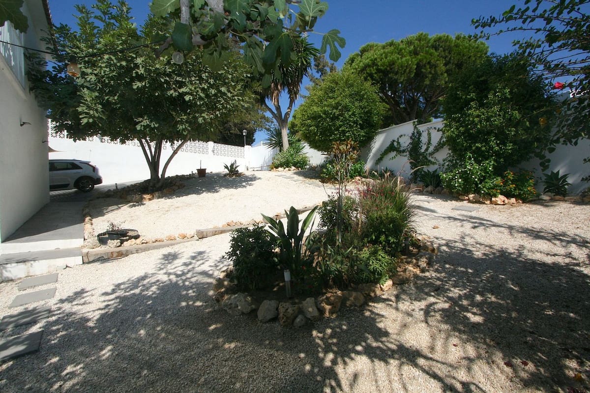 3 bedroom Villa for sale in Mijas with pool - € 795,000 (Ref: 9271831)