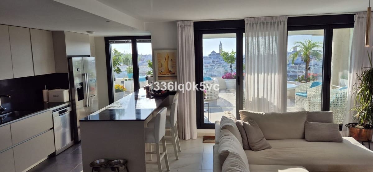 3 chambre Penthouse à vendre à Estepona avec piscine - 1 890 000 € (Ref: 9279666)
