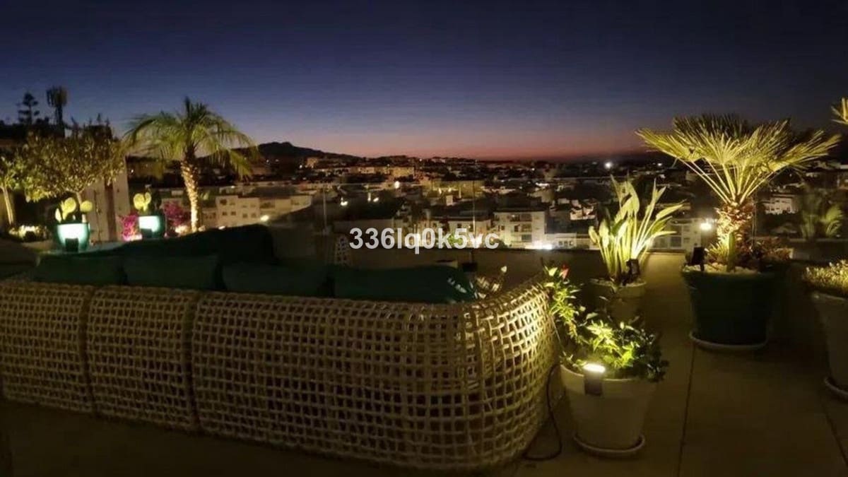 3 chambre Penthouse à vendre à Estepona avec piscine - 1 890 000 € (Ref: 9279666)