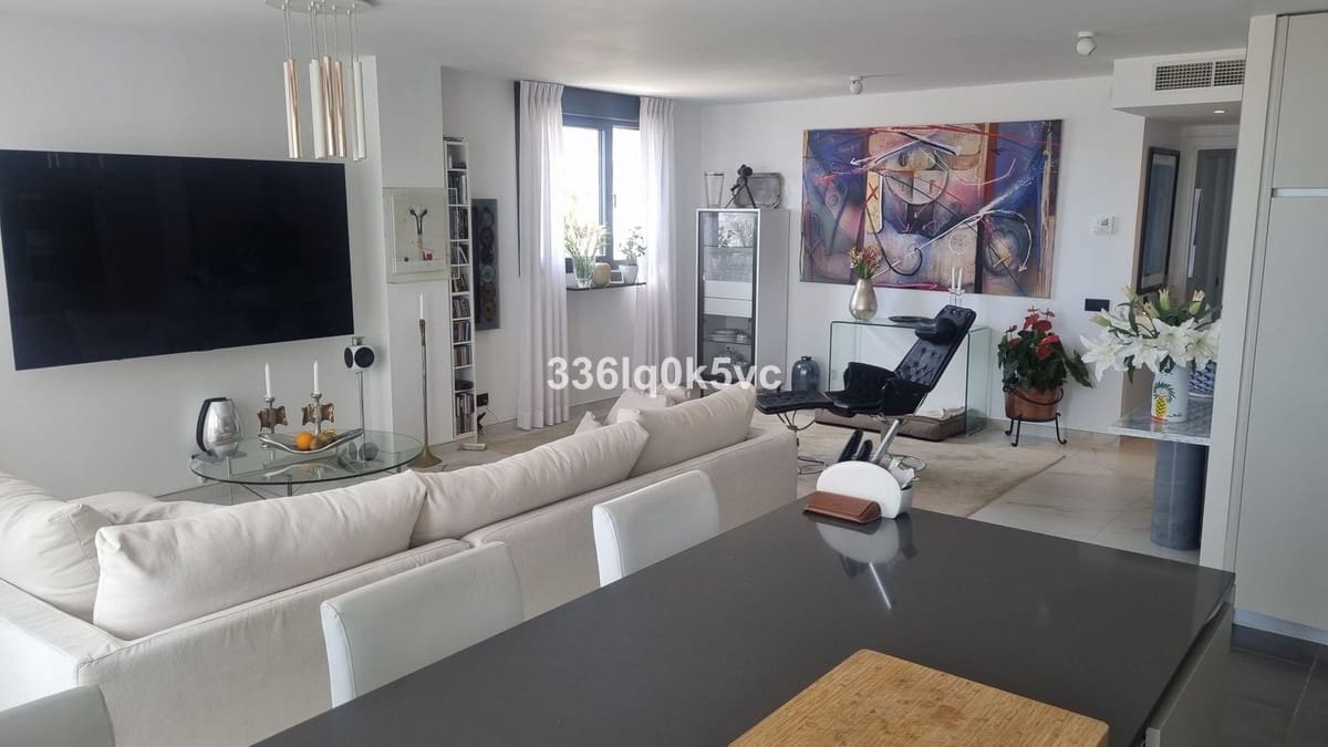 3 chambre Penthouse à vendre à Estepona avec piscine - 1 890 000 € (Ref: 9279666)