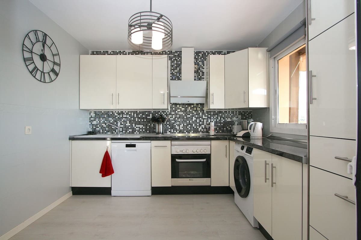 3 makuuhuone Kattohuoneisto myytävänä paikassa Mijas Costa mukana uima-altaan - 575 000 € (Ref: 9284902)