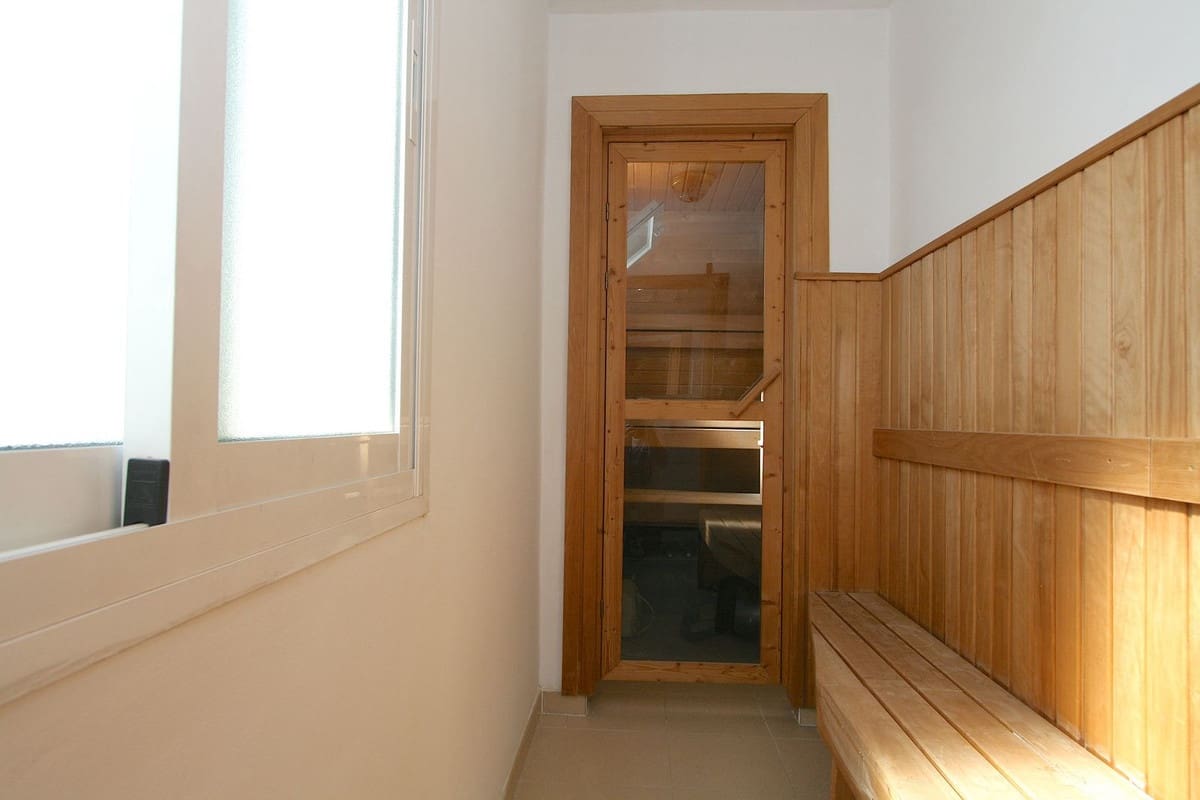 3 sovrum Takvåning till salu i Mijas Costa med pool - 575 000 € (Ref: 9284902)