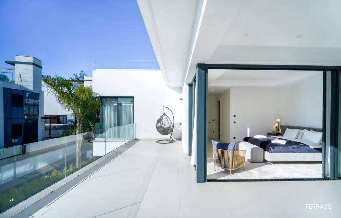 4 soveværelse Villa til salg i Golden Mile med swimmingpool garage - € 3.500.000 (Ref: 9290336)