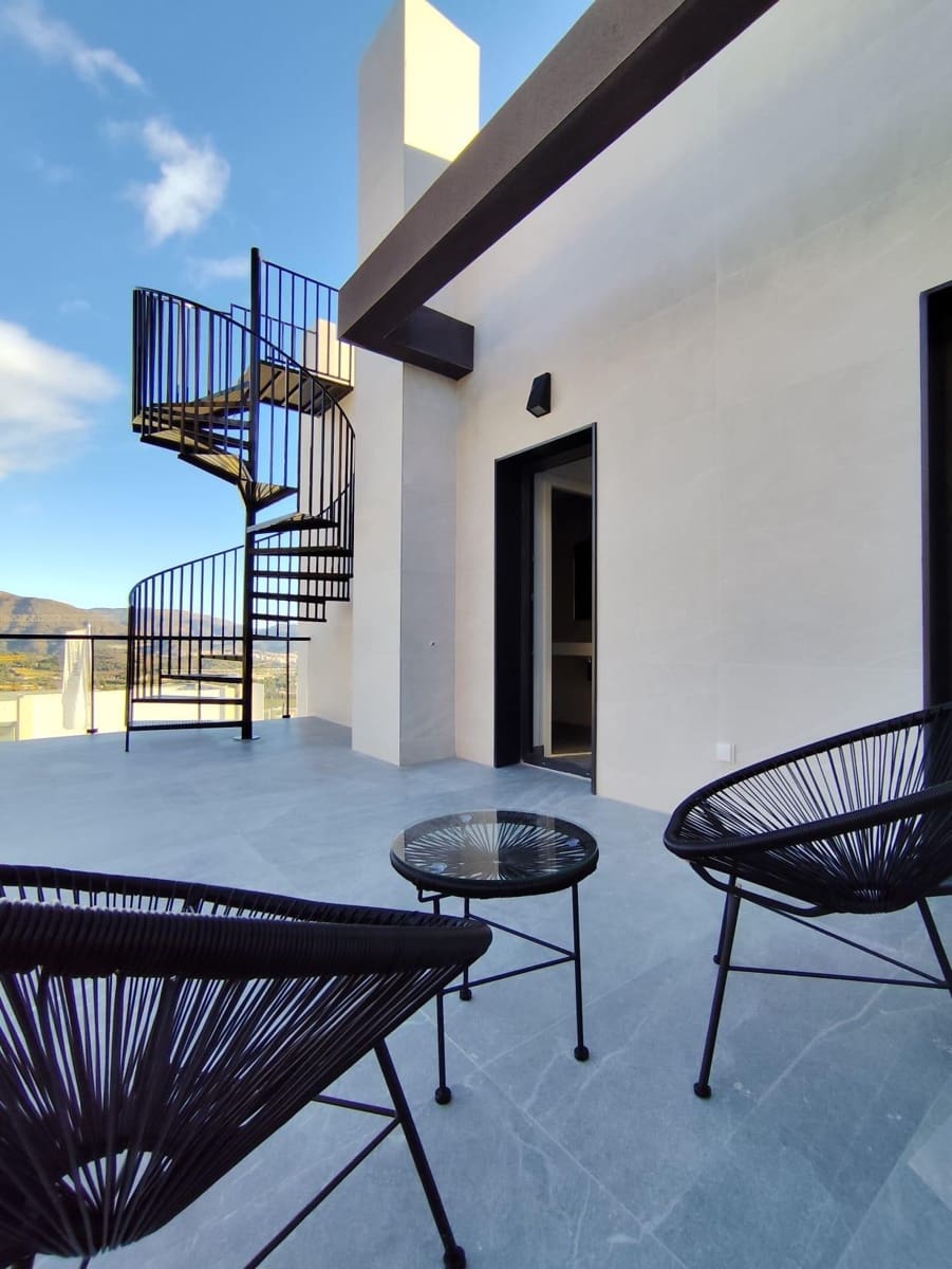 3 Zimmer Villa zu verkaufen in Polop mit Pool Garage - 567.690 € (Ref: 9290834)