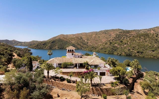 6 soveværelse Finca/Landehus til salg i Istán med garage - € 4.950.000 (Ref: 9298906)