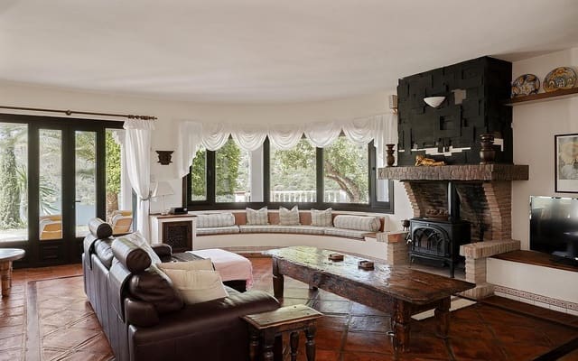 6 soveværelse Finca/Landehus til salg i Istán med garage - € 4.950.000 (Ref: 9298906)