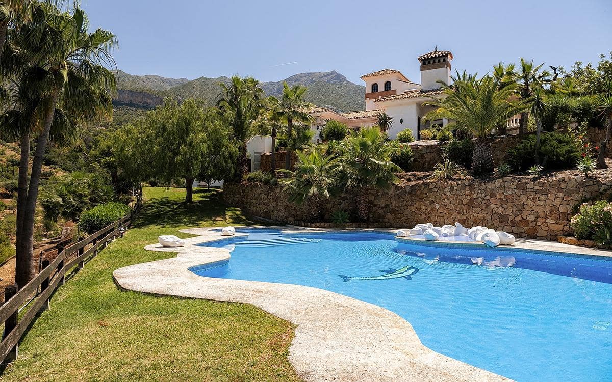 6 soverom Finca/Herregård til salgs i Istan med garasje - € 4 950 000 (Ref: 9298906)