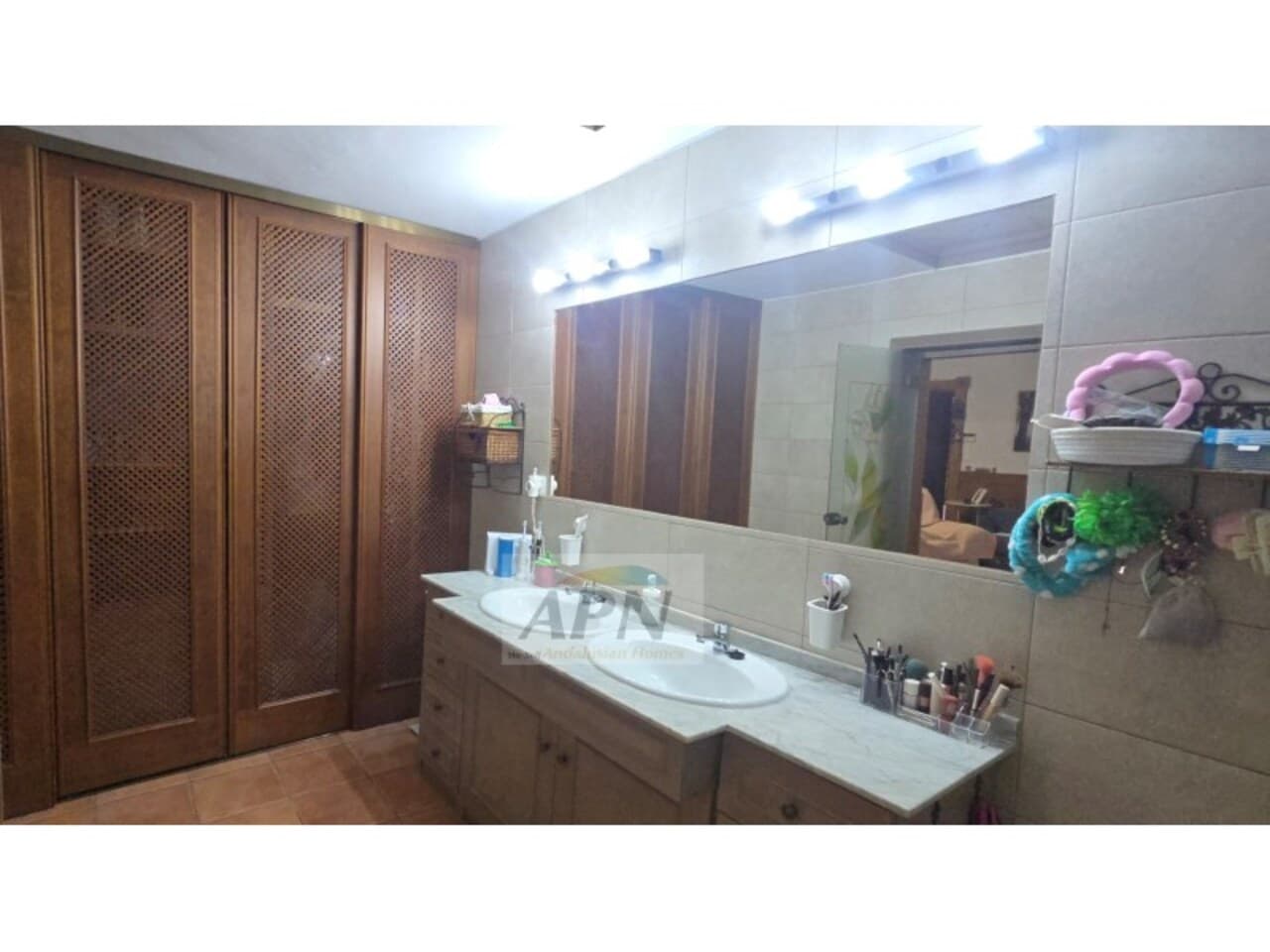 14 bedroom Finca/Country House for sale in Pizarra with pool - € 740,000 (Ref: 9300749)