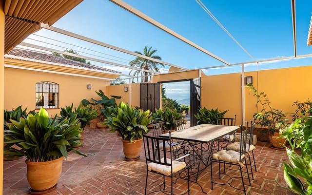 4 slaapkamer Finca/Landhuis te koop in Alhaurín de la Torre met garage - € 1.675.000 (Ref: 9311855)