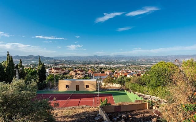 4 slaapkamer Finca/Landhuis te koop in Alhaurín de la Torre met garage - € 1.675.000 (Ref: 9311855)