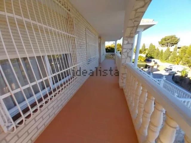 Chalet de 4 habitaciones en Coloma  , La Nucia en venta con piscina - 574.995 € (Ref: 9312644)