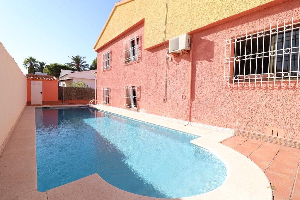5 chambre Villa/Maison à vendre à Cabo Roig avec piscine garage - 760 000 € (Ref: 9314675)