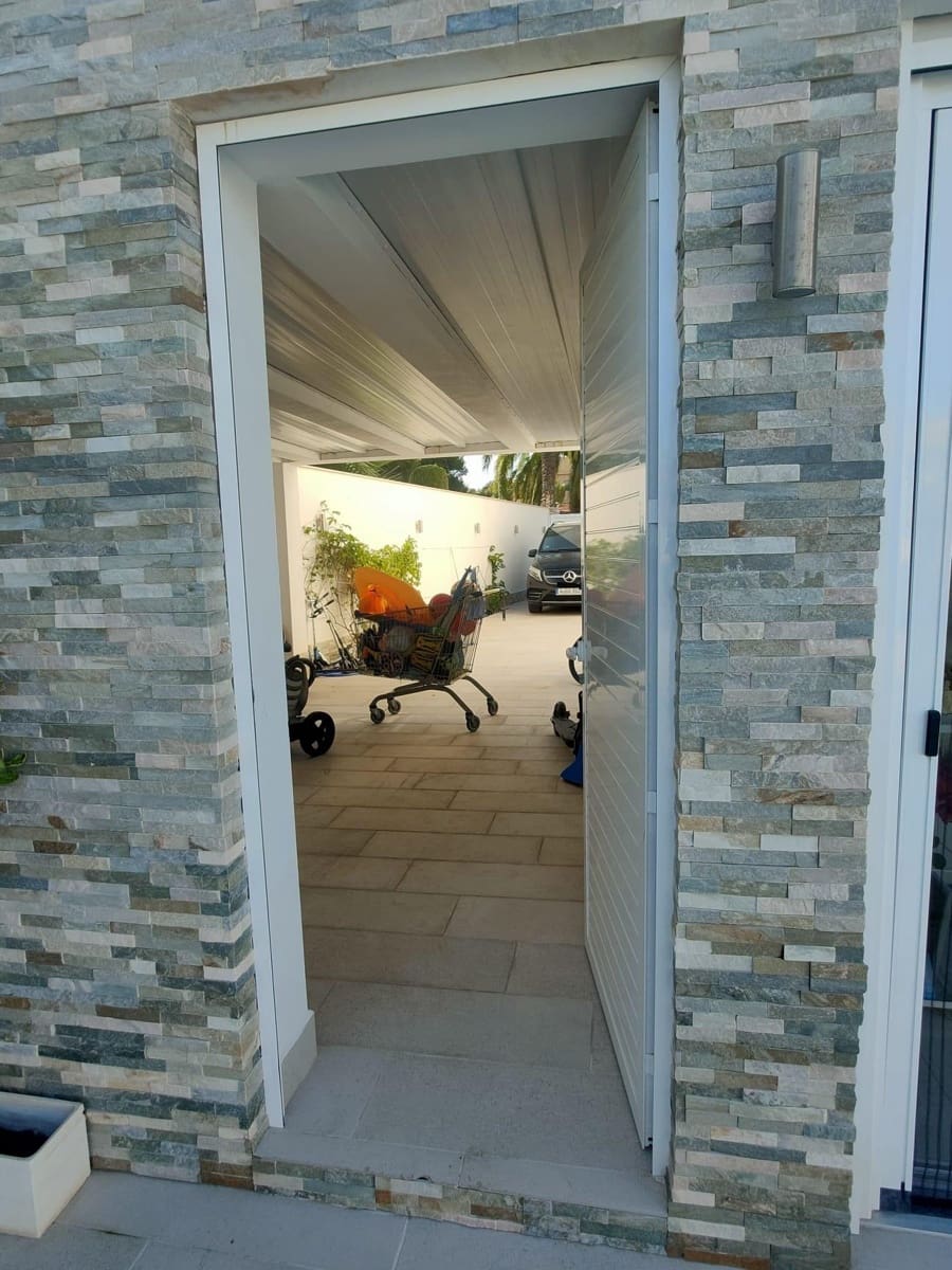 4 bedroom Villa for sale in Orihuela Costa with pool - € 1,300,000 (Ref: 9314688)