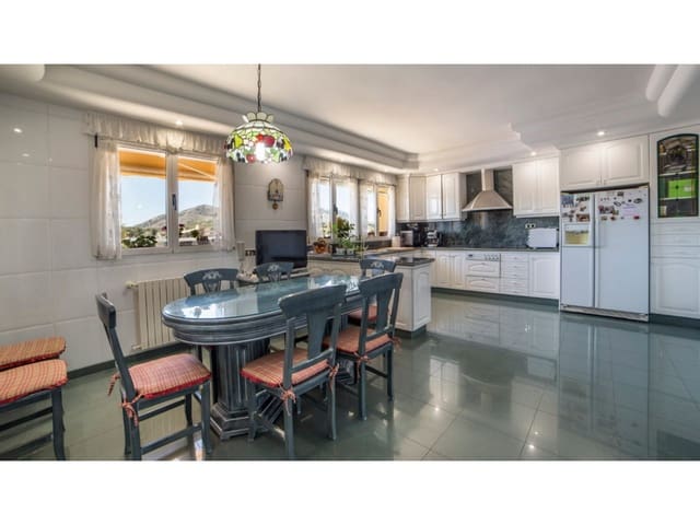 6 soveværelse Villa til salg i Yecla - € 600.000 (Ref: 9314693)