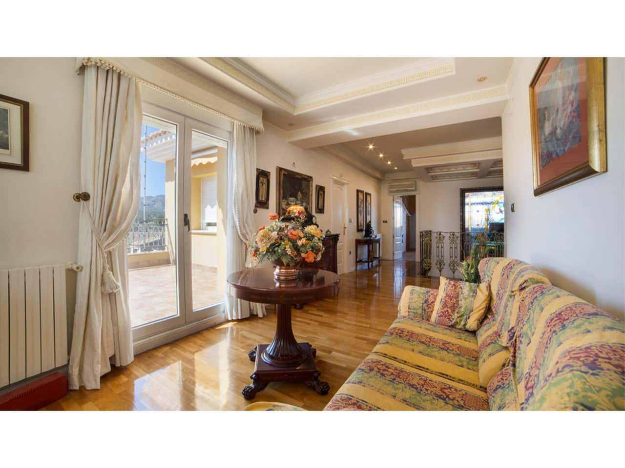 6 soveværelse Villa til salg i Yecla - € 600.000 (Ref: 9314693)