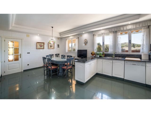 6 soveværelse Villa til salg i Yecla - € 600.000 (Ref: 9314693)