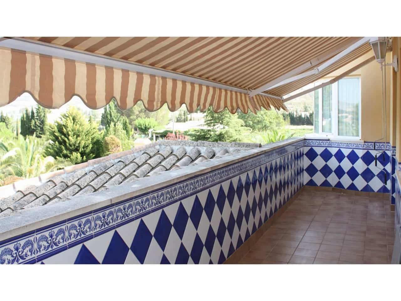 6 soveværelse Villa til salg i Yecla - € 600.000 (Ref: 9314693)