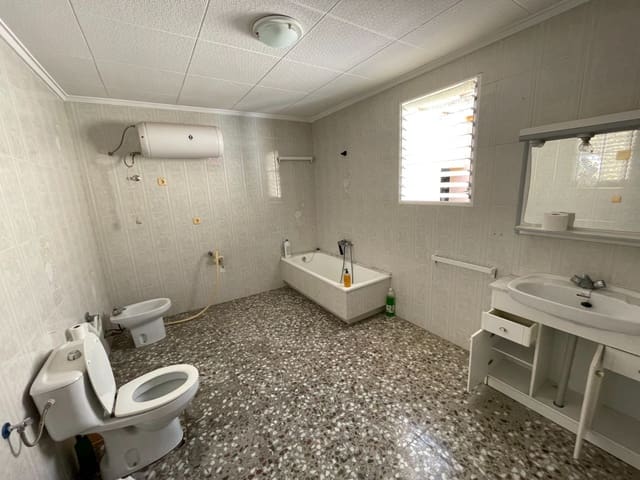 2 bedroom Villa for sale in Redován with pool garage - € 549,900 (Ref: 9314696)