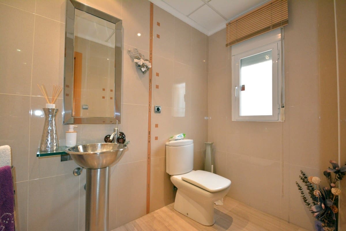 4 makuuhuone Maalaistalo myytävänä paikassa Almoradi mukana uima-altaan 
autotalli - 900 000 € (Ref: 9314724)