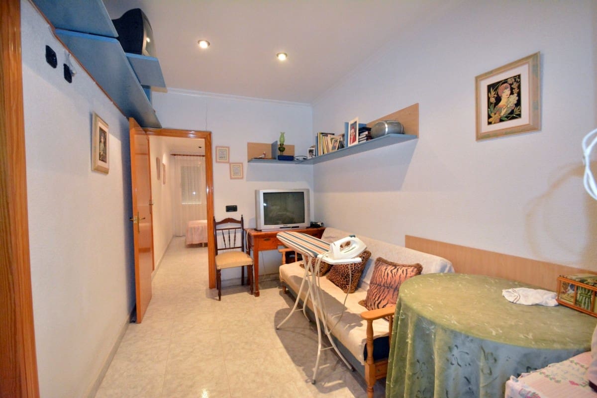 4 makuuhuone Maalaistalo myytävänä paikassa Almoradi mukana uima-altaan 
autotalli - 900 000 € (Ref: 9314724)