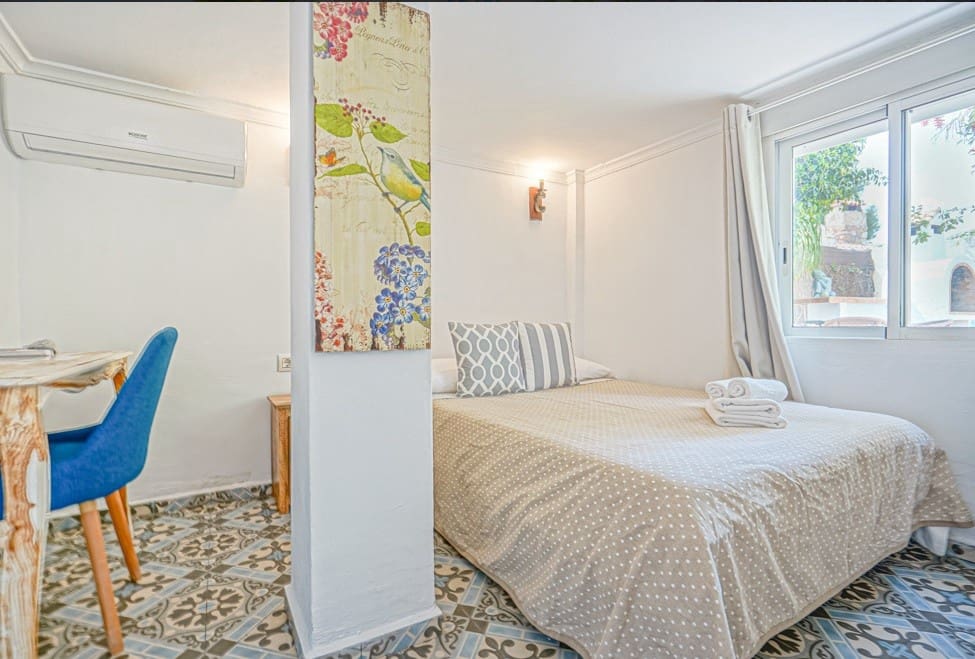 16 sypialnia Komercyjne na sprzedaż w Calpe / Calp z basenem - 1 050 000 € (Ref: 9314730)