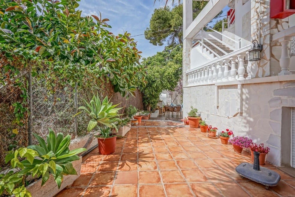 16 sypialnia Komercyjne na sprzedaż w Calpe / Calp z basenem - 1 050 000 € (Ref: 9314730)