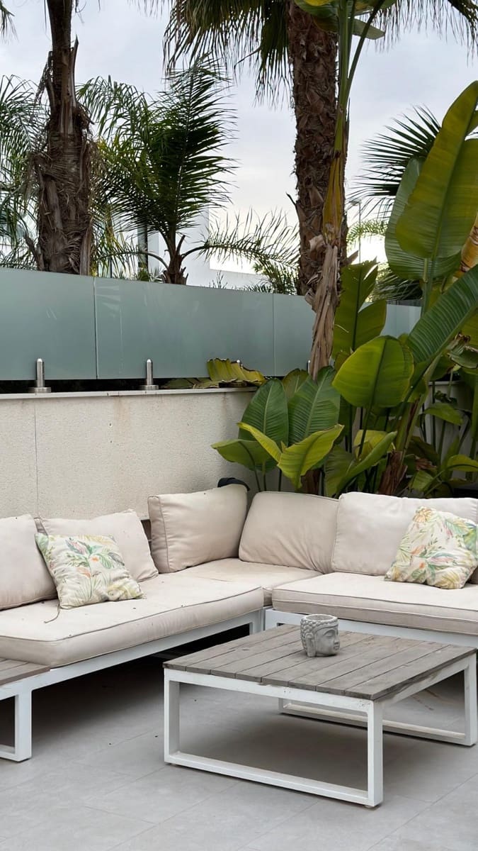 3 makuuhuone Huvila myytävänä paikassa Ciudad Quesada mukana uima-altaan - 650 000 € (Ref: 9314740)