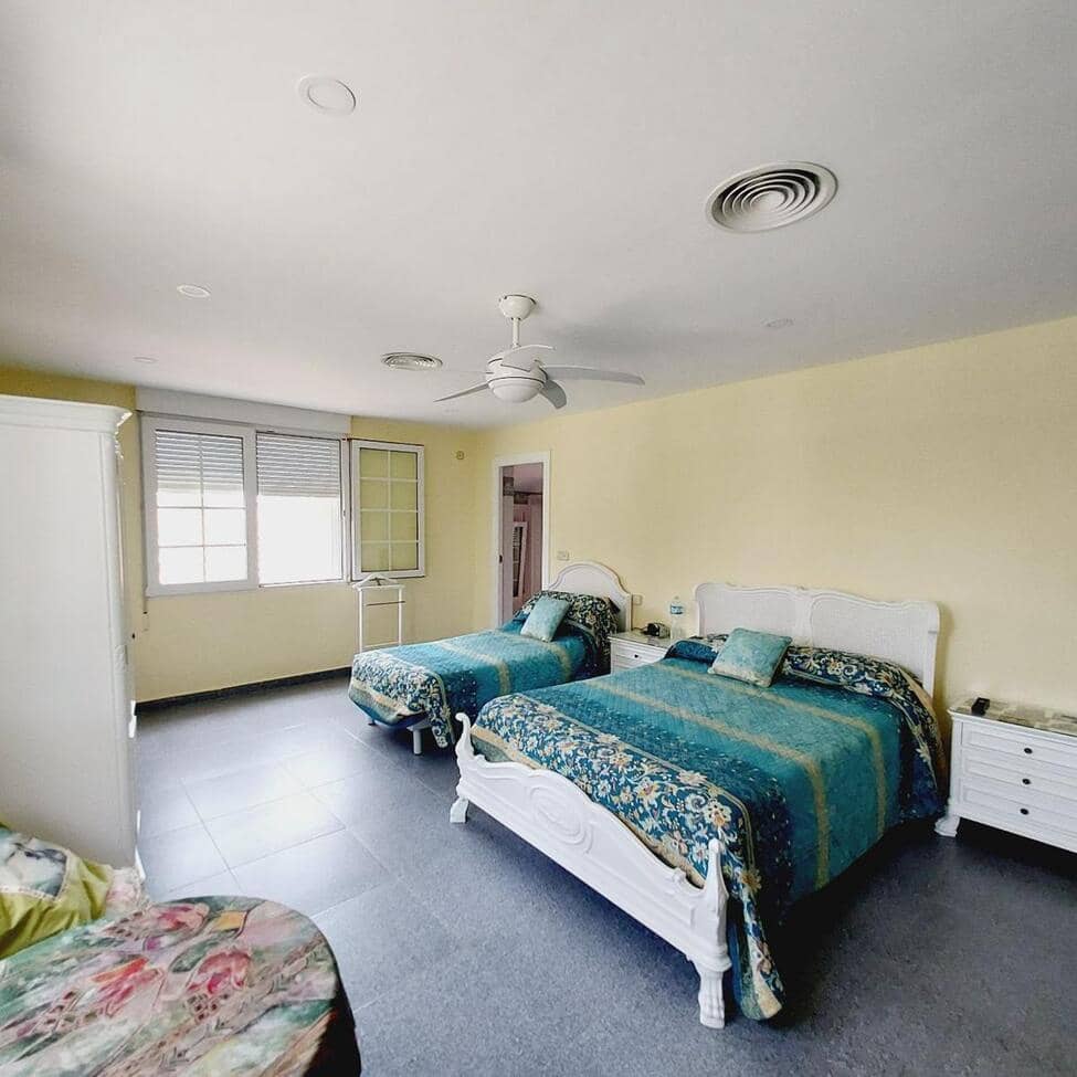 7 sovrum Villa till salu i Orihuela Costa med pool - 1 535 000 € (Ref: 9314744)