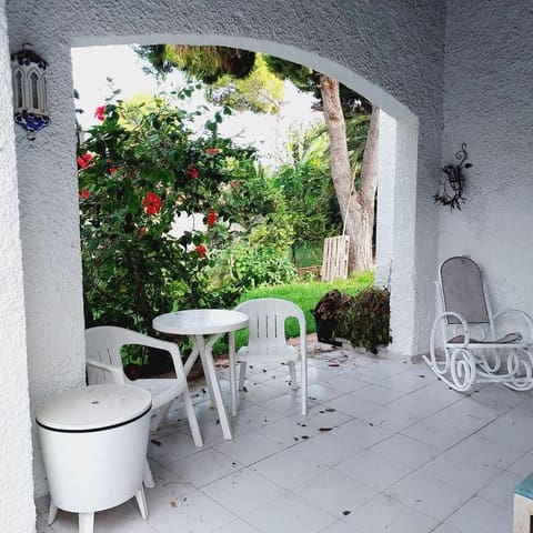 4 Zimmer Villa zu verkaufen in Lomas de Cabo Roig - Los Dolses, Orihuela - 560.000 € (Ref: 9314745)