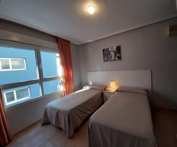 28 bedroom Commercial for sale in Centro - Muelle Pesquero, Torrevieja - € 2,150,000 (Ref: 9314750)