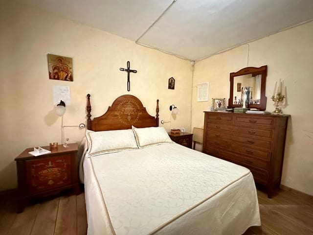 8 chambre Villa/Maison à vendre à Yecla avec piscine garage - 549 000 € (Ref: 9314769)