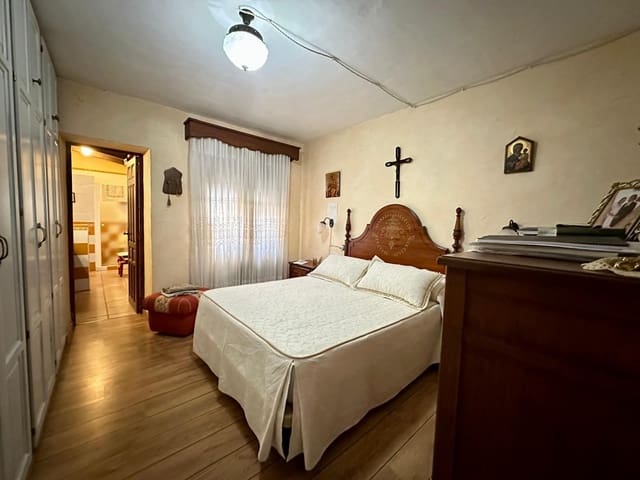 8 chambre Villa/Maison à vendre à Yecla avec piscine garage - 549 000 € (Ref: 9314769)