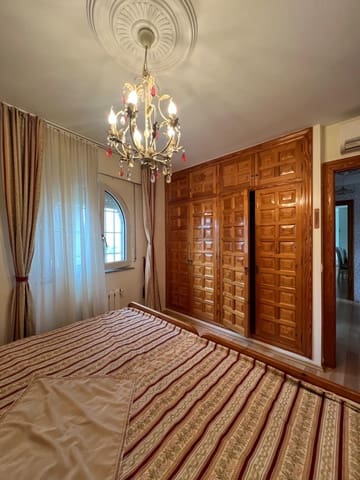 4 sypialnia Willa na sprzedaż w La Manga del Mar Menor z basenem - 700 000 € (Ref: 9314771)