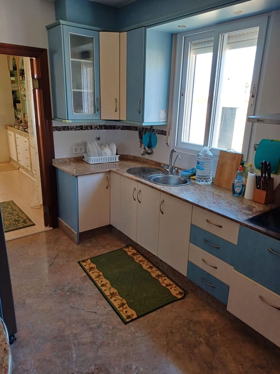 7 sypialnia Willa na sprzedaż w La Manga del Mar Menor z basenem - 800 000 € (Ref: 9314772)