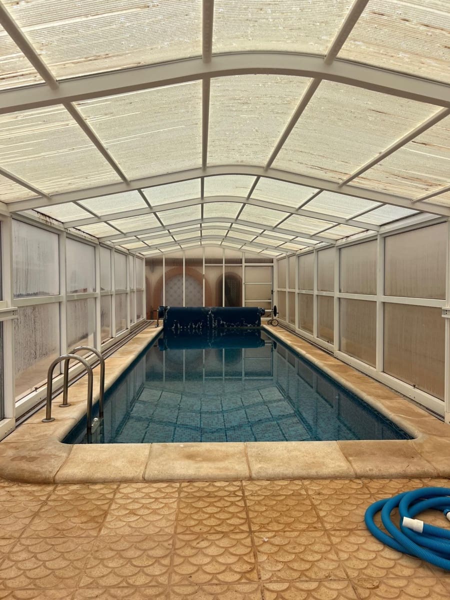 7 sypialnia Willa na sprzedaż w La Manga del Mar Menor z basenem - 800 000 € (Ref: 9314772)