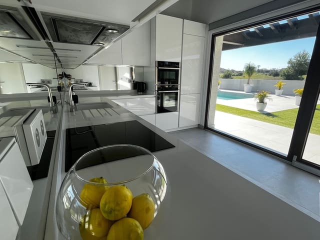 4 soverom Villa til salgs i La Peraleja Golf Resort, Murcia by med garasje - € 995 000 (Ref: 9314808)