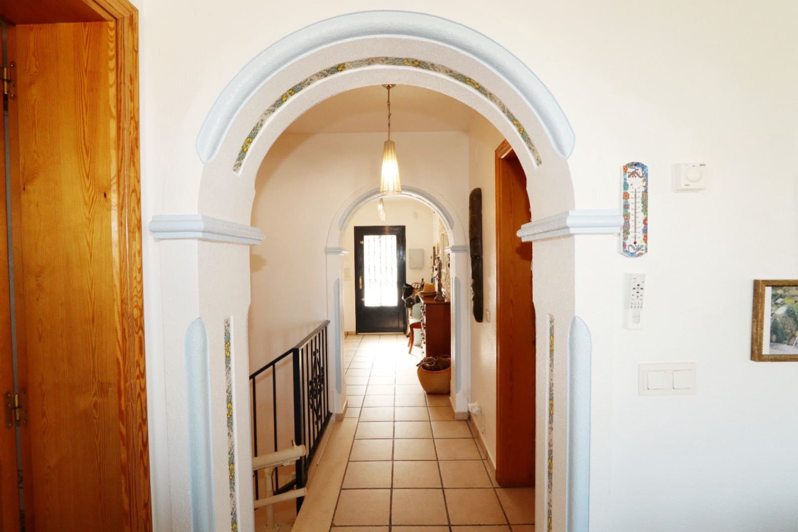 5 bedroom Villa for sale in La Nucia with garage - € 795,000 (Ref: 9314813)