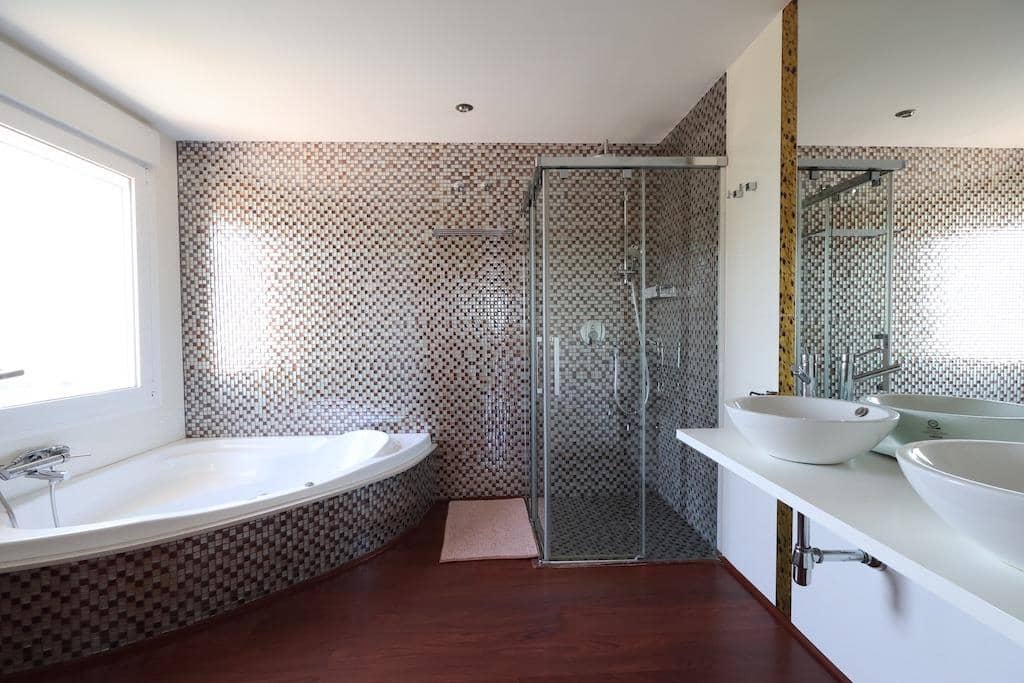 5 bedroom Villa for sale in Ciudad Quesada with garage - € 860,000 (Ref: 9314815)